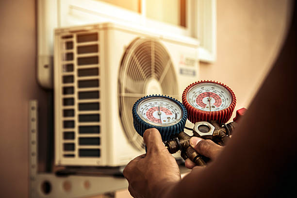 Professional Hvac technician working in Robbins, NC